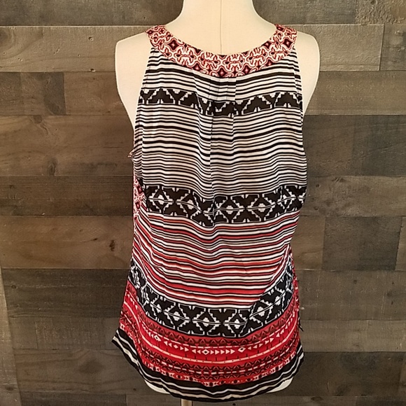 White House Black Market Red and Black Sleeveless Top - Picture 2 of 6